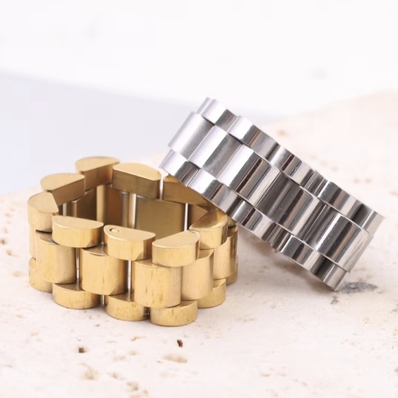 🎉🎉NEW🎉🎉 PRETTY!! Heavy Duty Titanium Steel Link Ring In SILVER - Picture 7 of 16